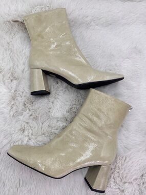 Michele Lopriore Vanessa Naplak Patent leather Ankle Boots Beige Sz 39 US 9